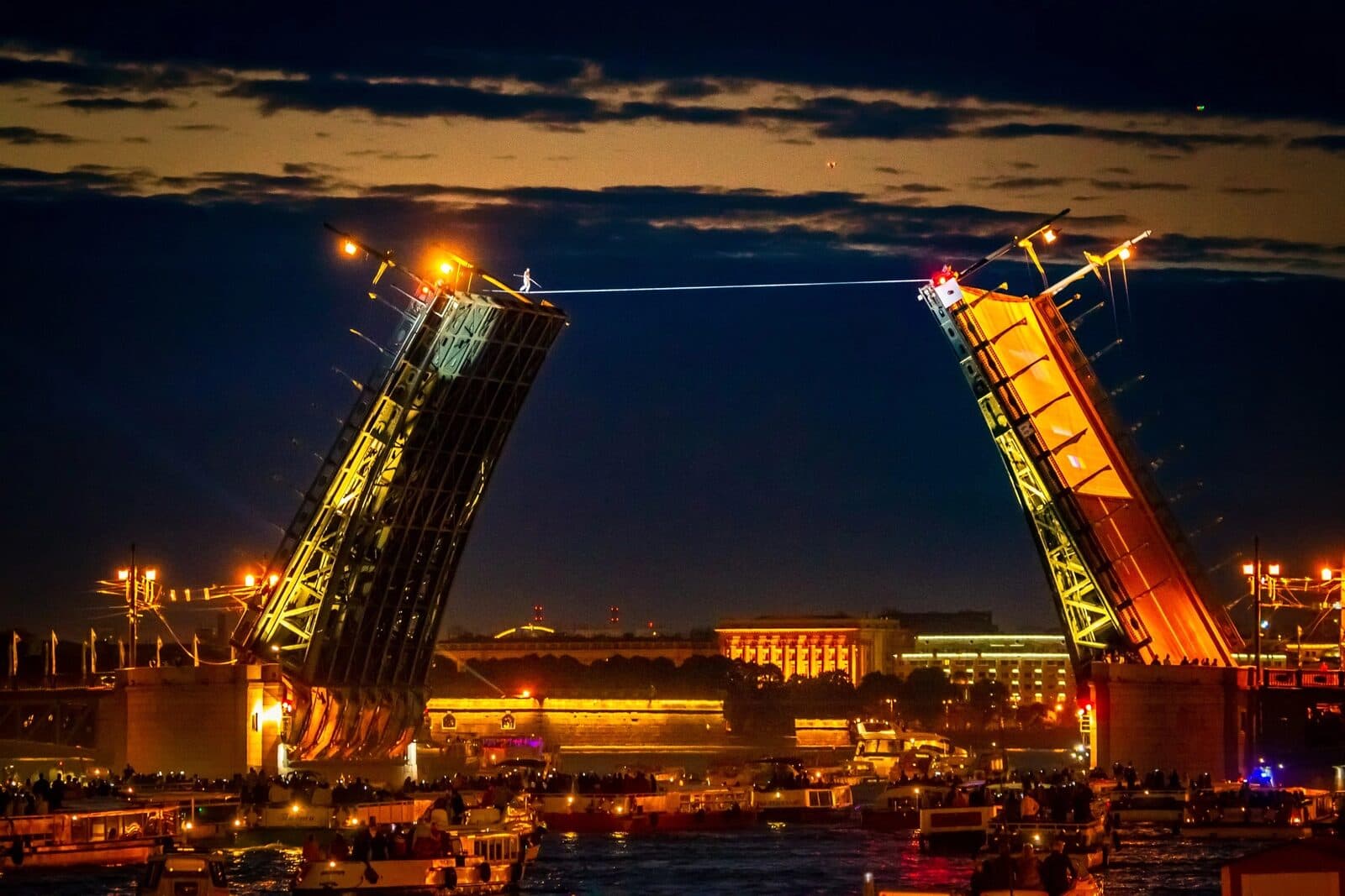 Канат над Дворцовым мостом — 3